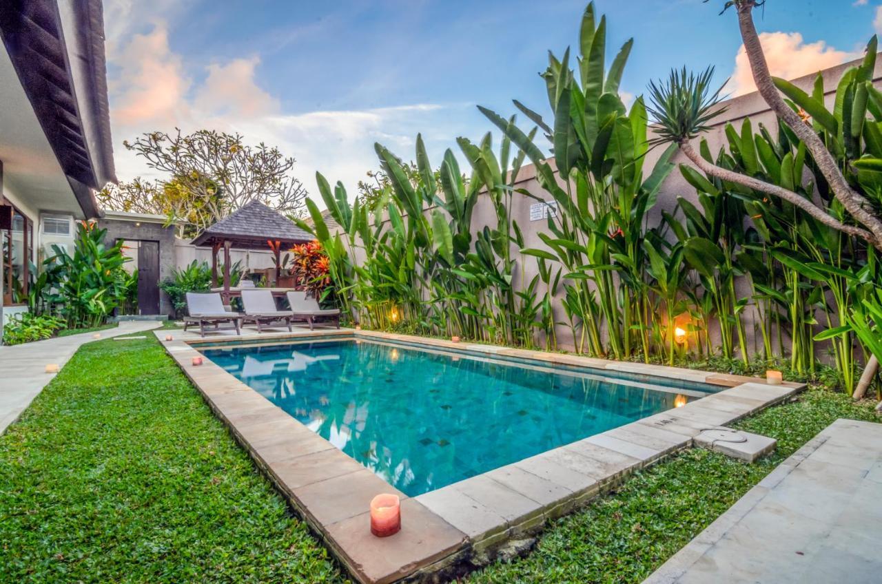 Bukit Kirana Villas Uluwatu Exterior foto